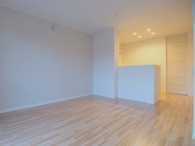 フォーブル弐番館の居間・リビング