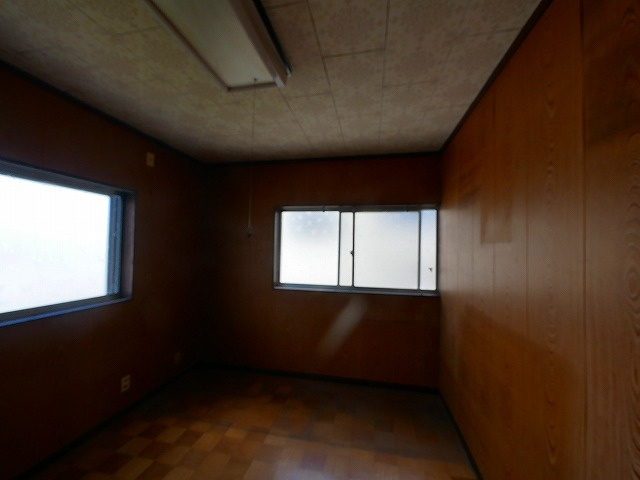 法華寺町戸建の洋室