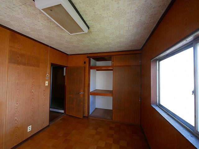 法華寺町戸建の洋室