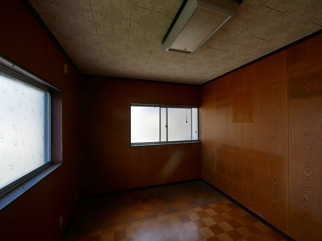 法華寺町戸建の洋室