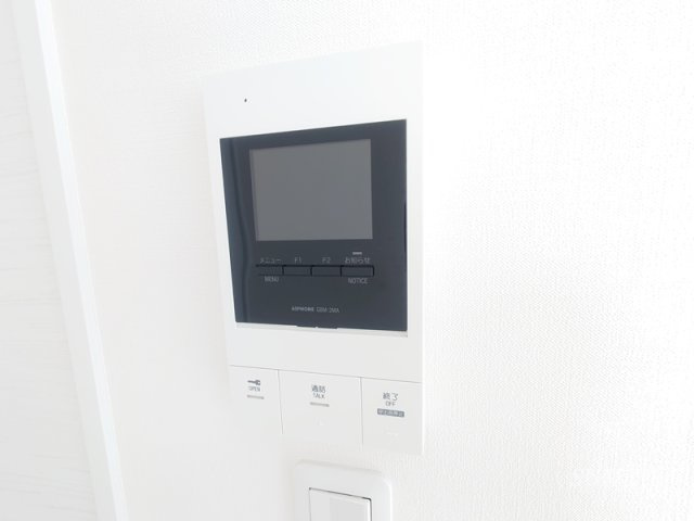 everCrest赤羽のセキュリティ|モニター付きインターホンです☆