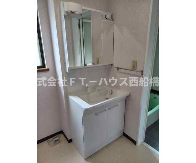 船橋市芝山７丁目貸家の洗面所