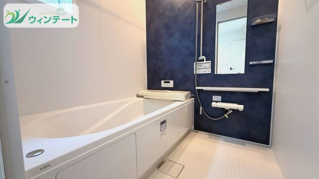 取手市新取手1丁目01期　新築戸建の浴室|一日の終わりにリラックスできる快適バスルーム。浴室乾燥機付きで衣類乾燥にも対応。家事もラクラクな設備が整っています。
