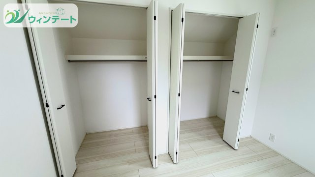 取手市新取手1丁目01期　新築戸建の収納|たっぷり収納できるクローゼット付き。衣類や小物を整理しやすく、いつでもお部屋がきれいに保てます。