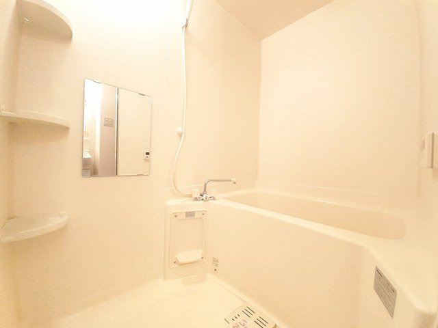 アンソレイエＢの浴室