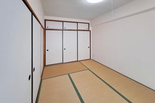 メゾンドール・ラーバン和泉I番館の和室|和室