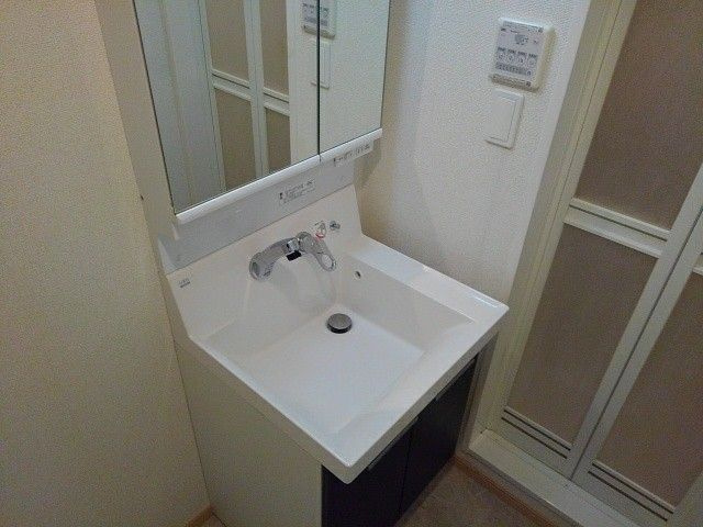 エレディータの洗面所