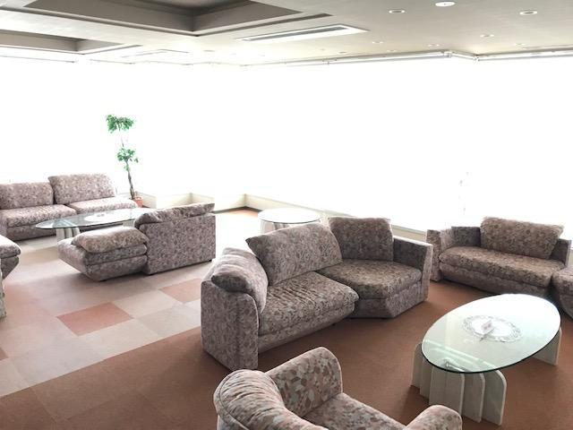 １階にあるロビーです。ちょっとした来客対応も可能です。