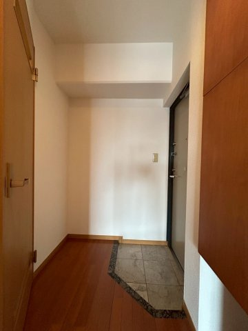 プリエール石津の玄関|※別号室参考写真