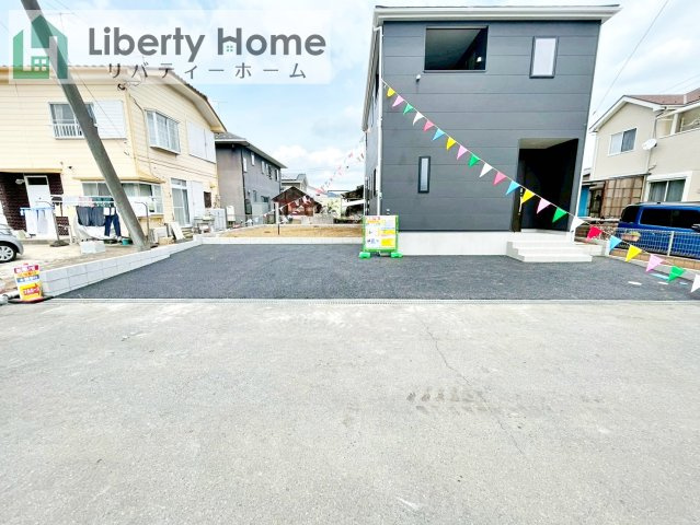 小美玉市納場第4　新築戸建の駐車場