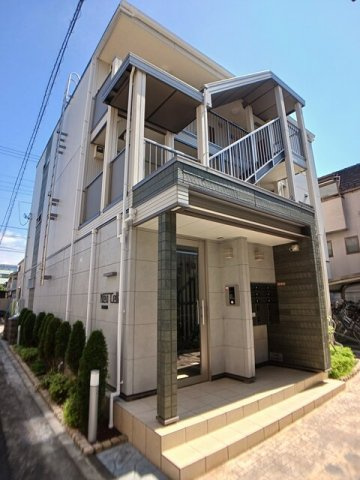 ＮＥＯ　ＣＥＬＬＡの外観
