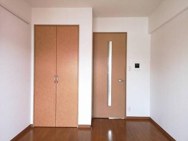 【寝室】