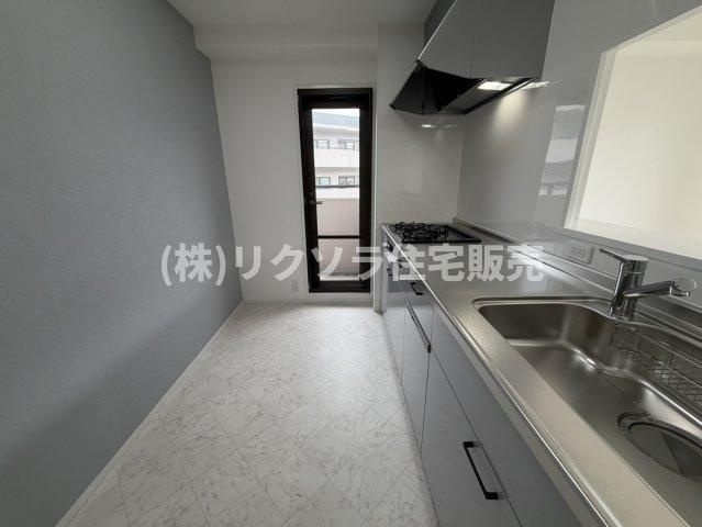 ひらかた北山アミスタ9号棟のキッチン|LDK15.9帖
■物件内覧・資金計画相談・住宅ローン相談、リフォーム相談、お問合せ受付中■
※当日・翌日のご内覧、ご相談はお電話でのお問合せがスムーズです！