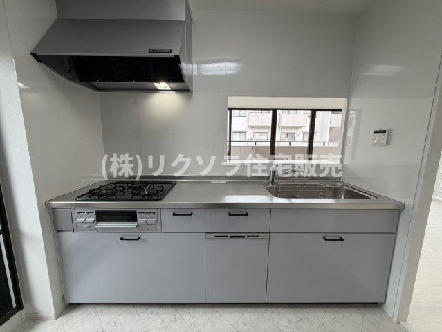 ひらかた北山アミスタ9号棟のキッチン|独立型キッチン
■物件内覧・資金計画相談・住宅ローン相談、リフォーム相談、お問合せ受付中■
※当日・翌日のご内覧、ご相談はお電話でのお問合せがスムーズです！
