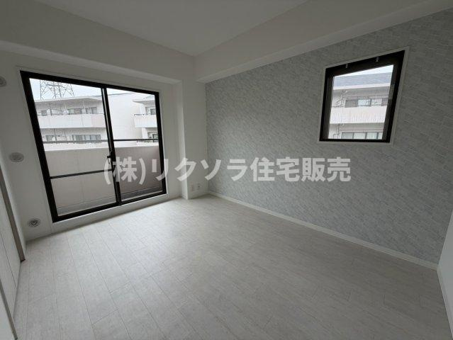 ひらかた北山アミスタ9号棟の寝室|洋室6.2帖
■物件内覧・資金計画相談・住宅ローン相談、リフォーム相談、お問合せ受付中■
※当日・翌日のご内覧、ご相談はお電話でのお問合せがスムーズです！