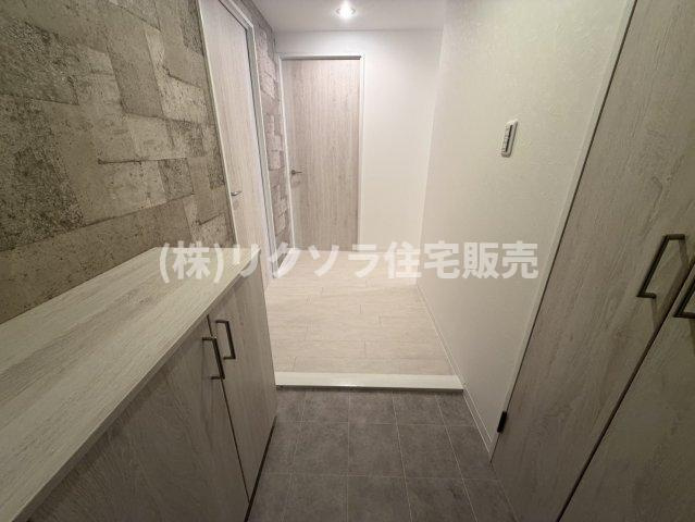 ひらかた北山アミスタ9号棟の玄関|玄関内部■物件内覧・資金計画相談・住宅ローン相談、リフォーム相談、お問合せ受付中■
※当日・翌日のご内覧、ご相談はお電話でのお問合せがスムーズです！