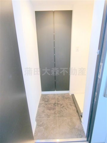 B CITY APARTMENT TOKYO SOUTH(ビーシティアパートメントトーキョーサウスの玄関|玄関
