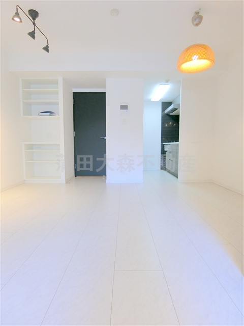 B CITY APARTMENT TOKYO SOUTH(ビーシティアパートメントトーキョーサウスの居間・リビング|LDK