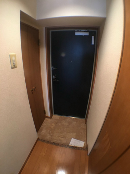 【玄関】ディナスティ神戸元町通