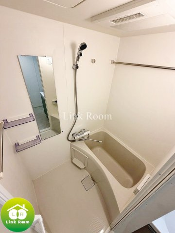 ラヴィエール住吉駅前の浴室