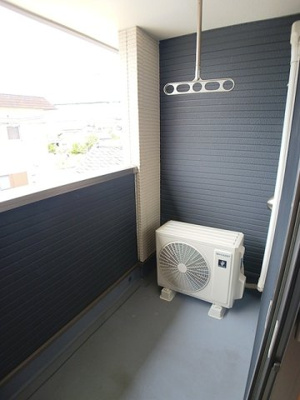 【バルコニー】 | アン | バルコニーがあります