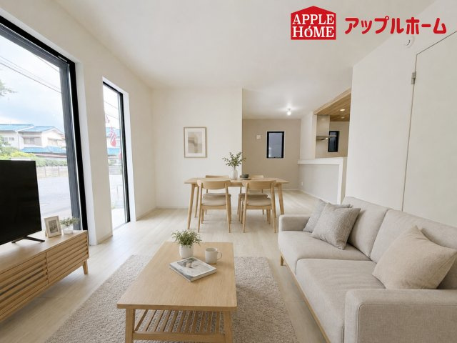 さいたま市西区宮前町1期の居間・リビング|１日の長い時間を過ごす大切なリビングだから、広さ日当たりとことんこだわりましょう♪ぜひこの空間を実際にご体感ください！
