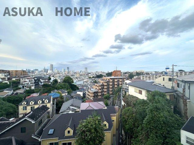 南区山谷戸建ての展望|開放感がある突き抜けた景色が一面に広がる眺望！ぜひ実際にご覧になって下さい。