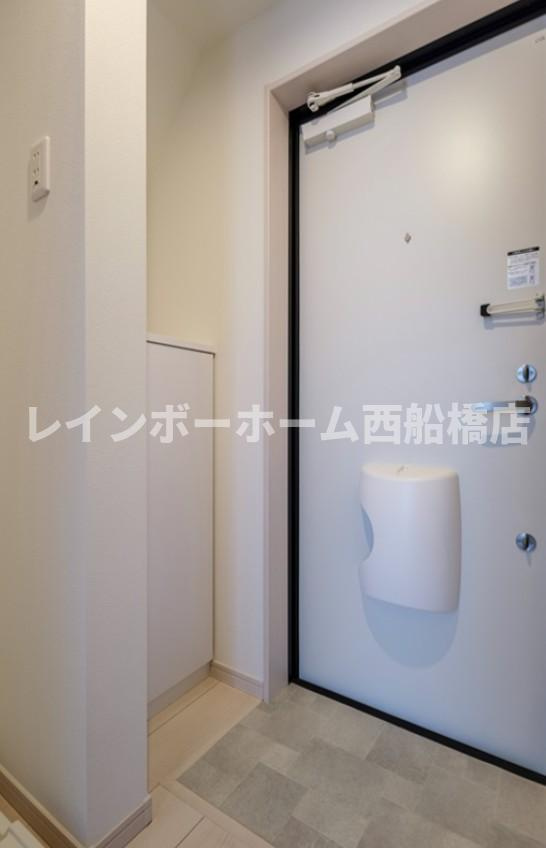 フクテラス行徳駅前の玄関