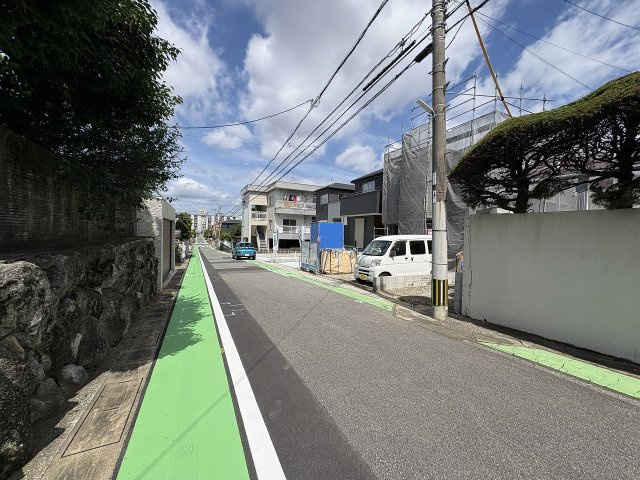 【その他】 | 福岡市南区長住5丁目第9　1号棟（全2棟）【仲介手数料無料・0円】 | 現地写真。前面道路です。