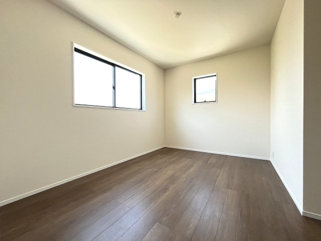 【子供部屋】 | 福岡市南区長住5丁目第9　1号棟（全2棟）【仲介手数料無料・0円】 | 施工例。施工例は完成時と異なる場合があります。