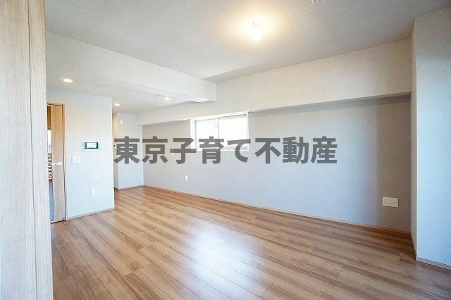 リテラス南千住サウスの居間・リビング