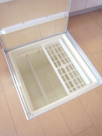アクア　イーストＢの収納