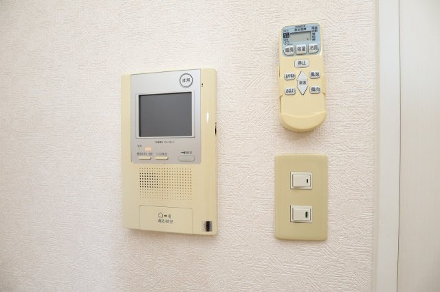 サヴォイスタジオスイーツ　８階のセキュリティ|別号室（反転タイプ）のものになります。現状優先です。