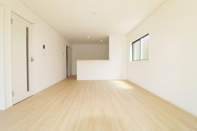 矢吹町中町第２　　　１号棟　　　矢吹小学校、矢吹中学区の居間・リビング