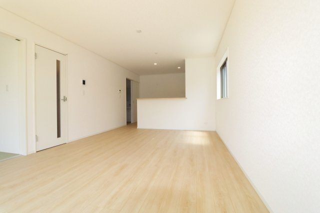 矢吹町中町第２　　　１号棟　　　矢吹小学校、矢吹中学区の居間・リビング