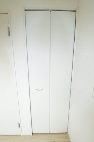 矢吹町中町第２　　　１号棟　　　矢吹小学校、矢吹中学区の収納