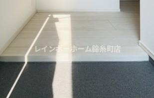 アイウシ梅島の玄関