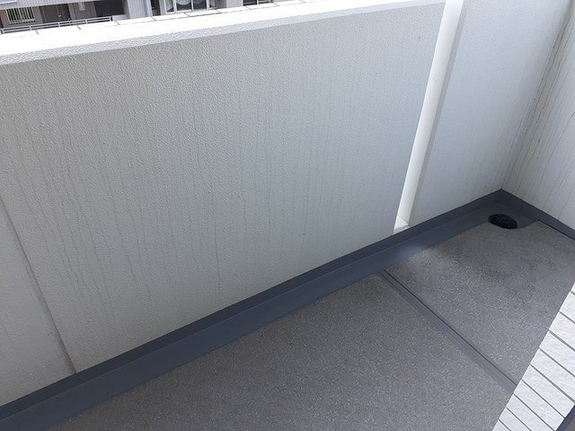スカイブルーレジデンス横浜のバルコニー