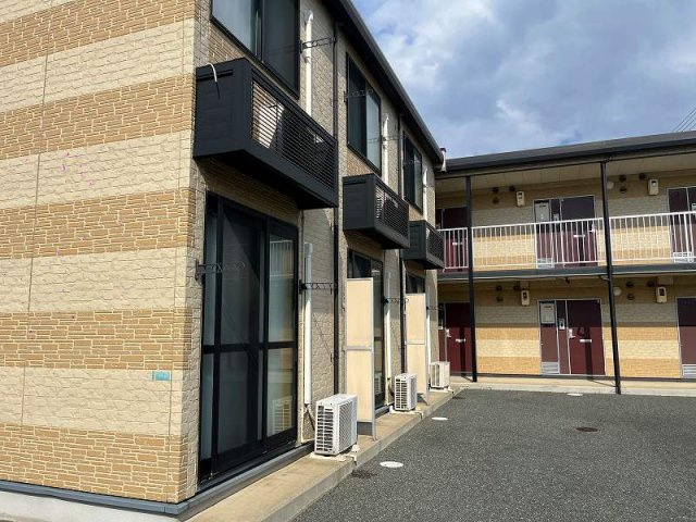 レオパレスベルグローリーの外観