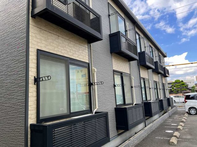レオパレス琴芝Ｎ館の外観