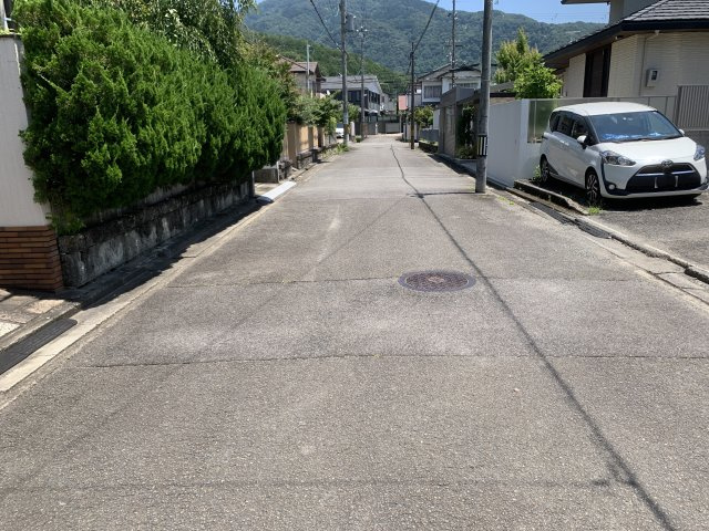 京都市左京区上高野市川町　建築条件無し売土地の前面道路含む現地写真