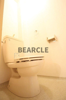 【トイレ】 | シャトールラック | 清潔感のあるトイレです