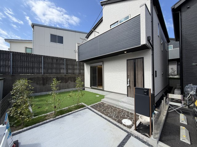 【現地画像あり】伊勢原市田中２期　全２棟　2号棟の内装