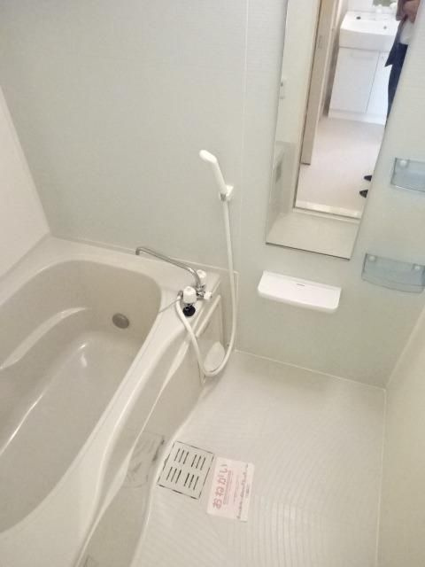 ピサンリの浴室