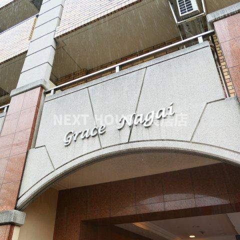 グレース長居の外観