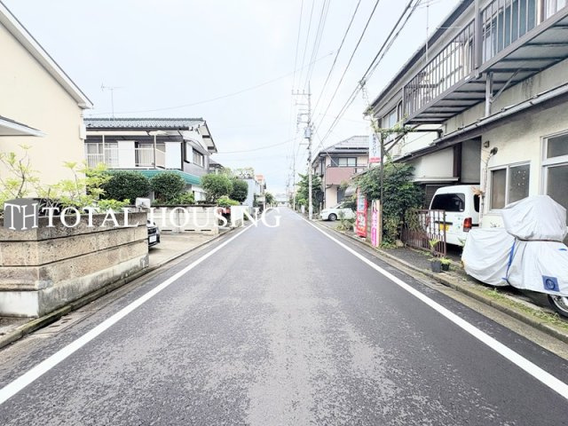【前面道路含む現地写真】 | 立川市若葉町3丁目　中古戸建　全1棟