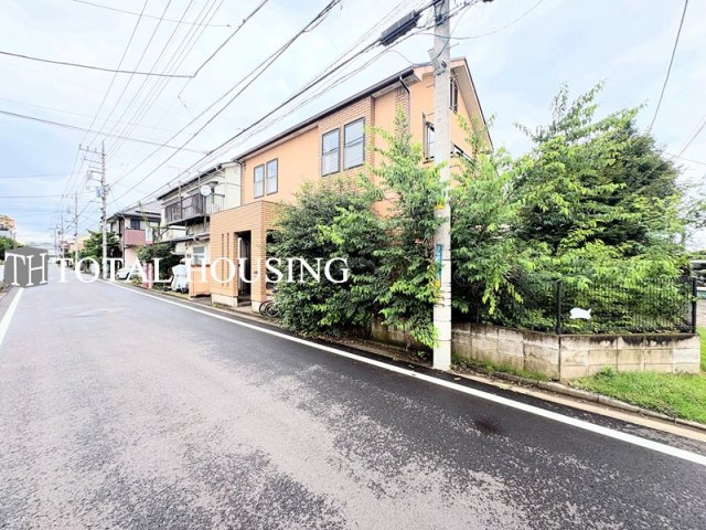 【前面道路含む現地写真】 | 立川市若葉町3丁目　中古戸建　全1棟