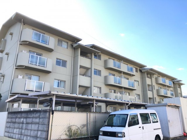 敷地内駐輪場あります♪