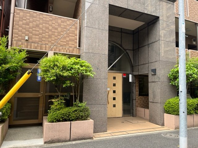 【エントランス】