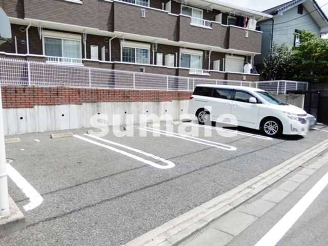 ラフレシアスの駐車場|敷地内駐車場！